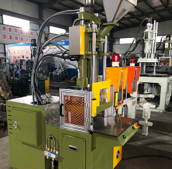 PT-350 標準立式注塑機